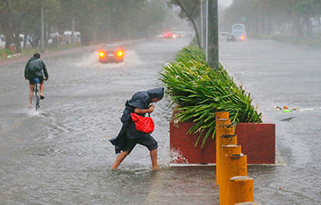 Тайфун «Мангхут» обрушился на Китай: пострадали более 350 человек