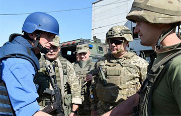 Министр обороны Великобритании: Поражает стойкость и храбрость украинских солдат