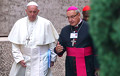 Папа Римский случайно встретил на улице главу Католической Церкви Беларуси
