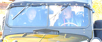 Лукашенко возил Путина по пустым улицам Александрии на автомобиле ГАЗ-69