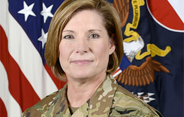 Крупнейшее командование армии США впервые возглавила женщина