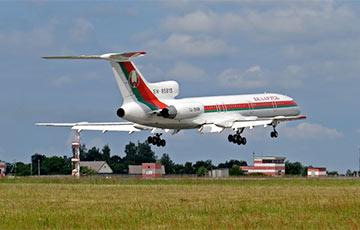 Lukashenka's Plane Put Up For Auction Again