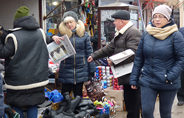 «Они показали нам, как нужно бороться»: в Барановичах прошла акция солидарности