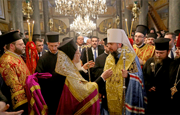 Як праходзіла цырымонія падпісання томаса для Праваслаўнай царквы Украіны