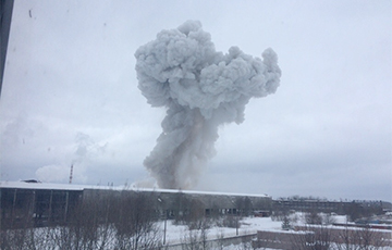 На заводе в Ленинградской области РФ произошел взрыв