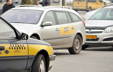Минская служба такси начала возить врачей бесплатно