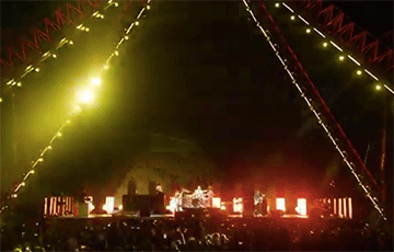 Red Hot Chili Peppers дали концерт на фоне пирамиды Гиза