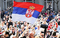 «Он закончил!»: демонстранты окружили резиденцию президента Сербии