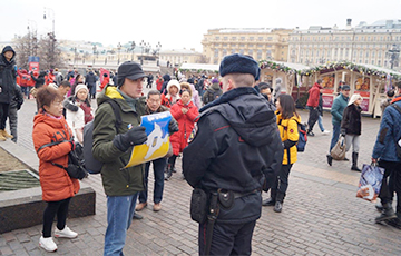 Жыхары Масквы выйшлі на пікеты супраць анэксіі Крыма