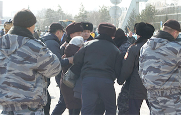 В столице Казахстана начались протесты против переименования в Нурсултан