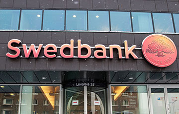 СМІ: Праз рахункі Swedbank у Літве маглі паступаць сродкі Полу Манафорту