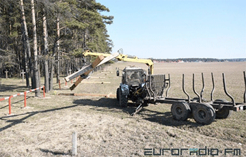 Activists Fined As ‘Hooligans’ For Protection Of Kurapaty Crosses