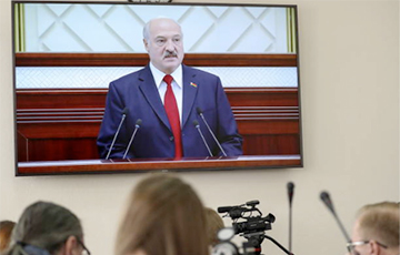 «Атрымліваецца, што Лукашэнка на разагрэве ў Зяленскага і Парашэнкі»