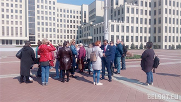 Mothers 328 Take To Independence Square In Minsk