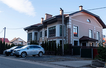 Странная история: белорусы продали квартиру и остались должны покупателю $100 тысяч