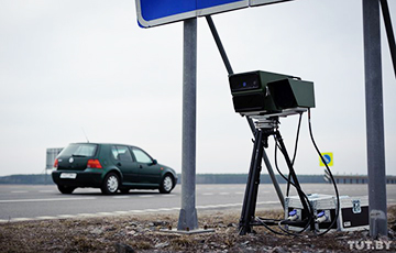 Водители заметили на дорогах мобильные камеры скорости