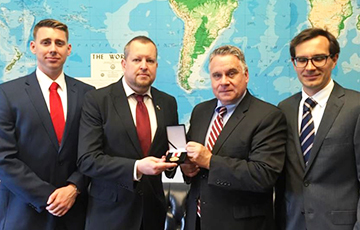 US Congressmen Awarded BPR Medals