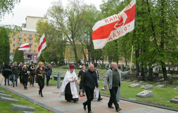 На Военном кладбище в Минске почтили героев и жертв Второй мировой войны