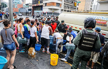 Бегство военных и обед из игуаны: как выживает Венесуэла при Мадуро