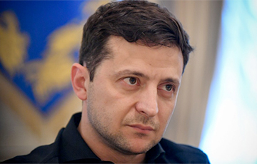 Зеленский просит созвать внеочередное заседание Верховной Рады Украины