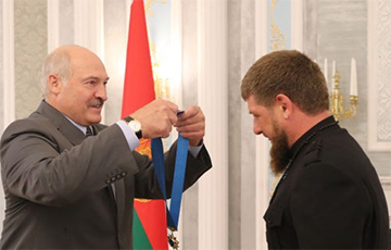 Лукашэнка ўзнагародзіў Кадырава ордэнам Дружбы народаў і назваў сваім братам