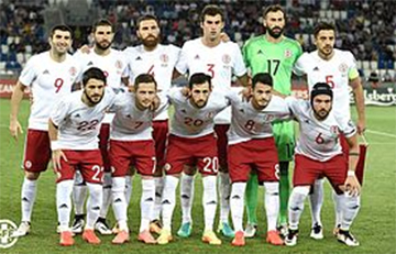 Грузинские футболисты вышли на матчи в майках с надписями о том, что часть их страны оккупирована РФ