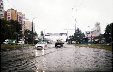 Видеофакт: Гомель затопило дождем