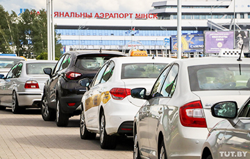 Что происходит с такси в аэропорту «Минск» и почему оттуда так дорого уехать