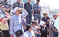 В Казахстане многодетные матери вышли на протест