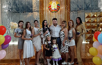 Гарадзенец ажаніўся з васьмі дзяўчатамі