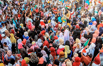 «Правило 3,5%»: как незначительное меньшинство может победить диктатуру