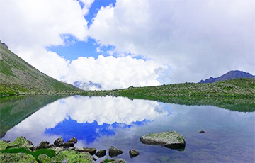 Ученые открыли в горах Кавказа неизвестное озеро