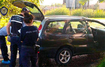 В Глусском районе обнаружили автомобиль с телом мужчины в багажнике