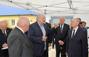 Лукашенко: Окраины любой губернии – тоже районы