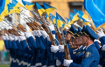 Шествие достоинства и Марш защитников: Украина празднует День Независимости