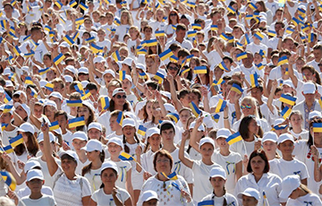 Захапляльнае відэа: У Кіеве адбыўся Марш абаронцаў Украіны