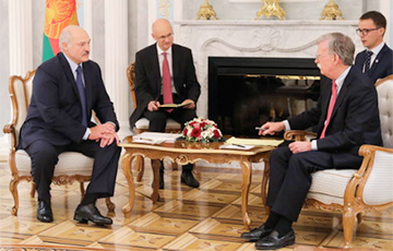 Болтон о встрече с Лукашенко: Не принято конкретных решений, проблемные вопросы не решены