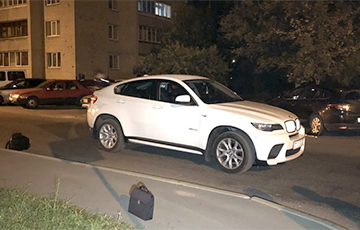 В Гомеле угнали белый BMW вместе с хозяйкой