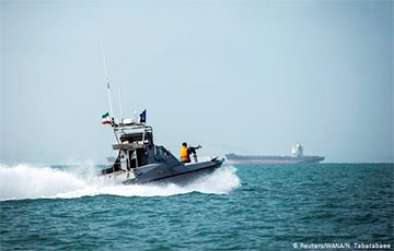 Іран захапіў судна, што перавозіла нафту, блізу Армузскага праліва