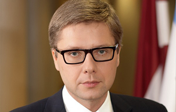 Докладчиком по визовым вопросам с Беларусью в Европарламенте стал экс-мэр Риги Нил Ушаков