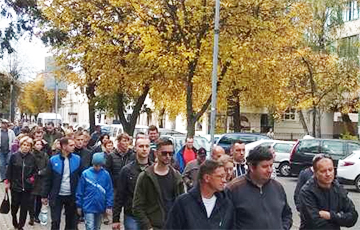 Жители Бреста вышли на шествие против завода АКБ