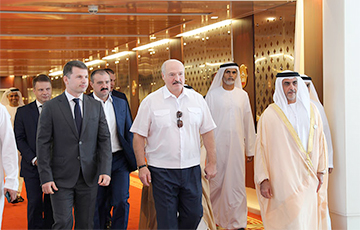 Blogger: Lukashenka Flew To UAE For Secret Treatment