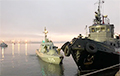 «Ъ»: Расея пагадзілася вярнуць захопленыя караблі ВМС Украіны