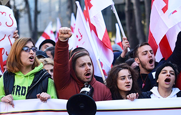 Протесты в Грузии вспыхнули с новой силой
