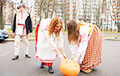 Video Fact: Belarusians "Rolled Out Pumpkin" To Russian Embassy