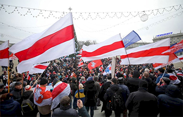 Large Photo Report: Belarusians Protested Against Integration