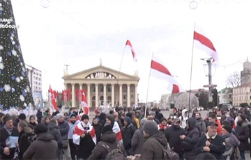 Businessman In Square: We Are Ready To Stand For Independence For Days, Months