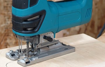 В Бресте мошенники втюхивают людям «чудо-инструменты»