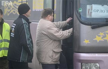 Баевікі «ЛНР» перадалі Украіне 25 чалавек: Спіс вызваленых