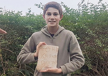 Мальчик нашел 1500-летний артефакт, собирая грибы